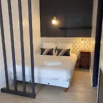 Parenthese - - Appartement *