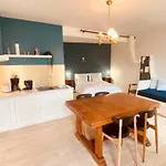 Parenthese - - Appartement