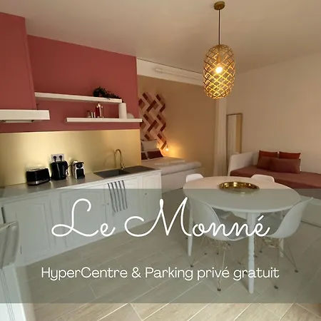 Apartment Parenthese -