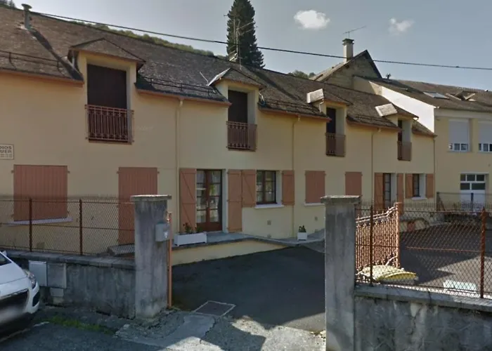 Parenthese - - Bagnères-de-bigorre * Bagnères-de-Bigorre